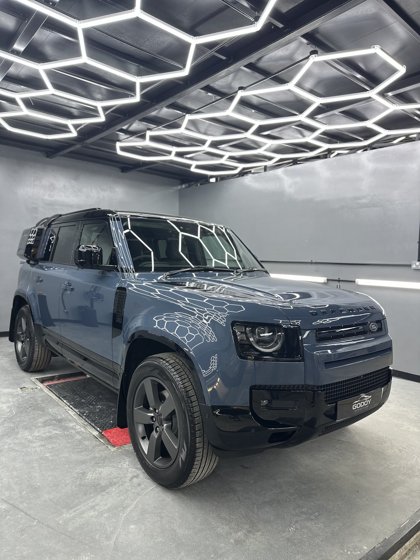 Land Rover Defender exterior finish after detailing
