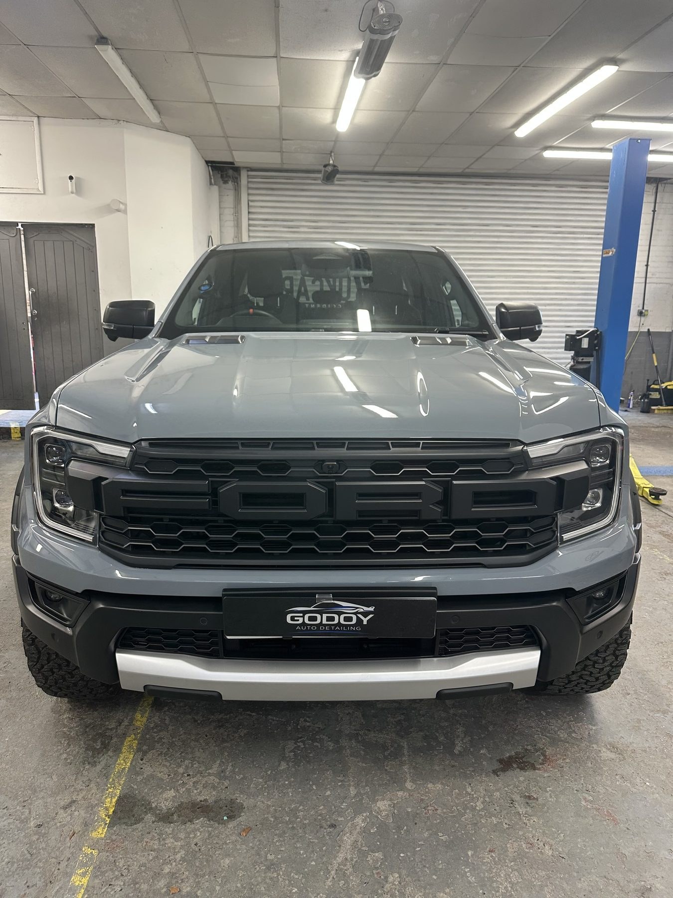 Ford Raptor front finish after detailing work